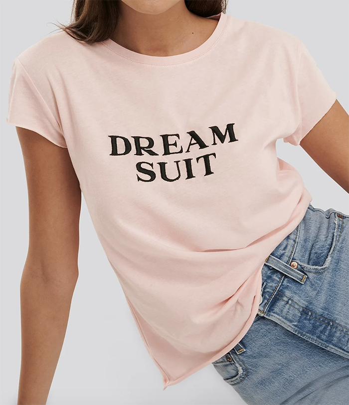 Lyserød t-shirt med print til damer
