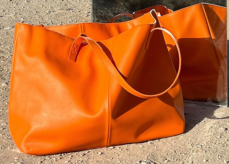 Orange strandtaske i kunstskind