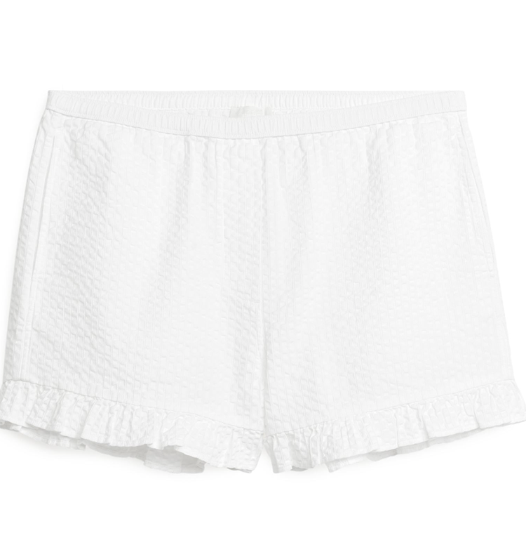 Hvide Shorts med Ruffle-Kant