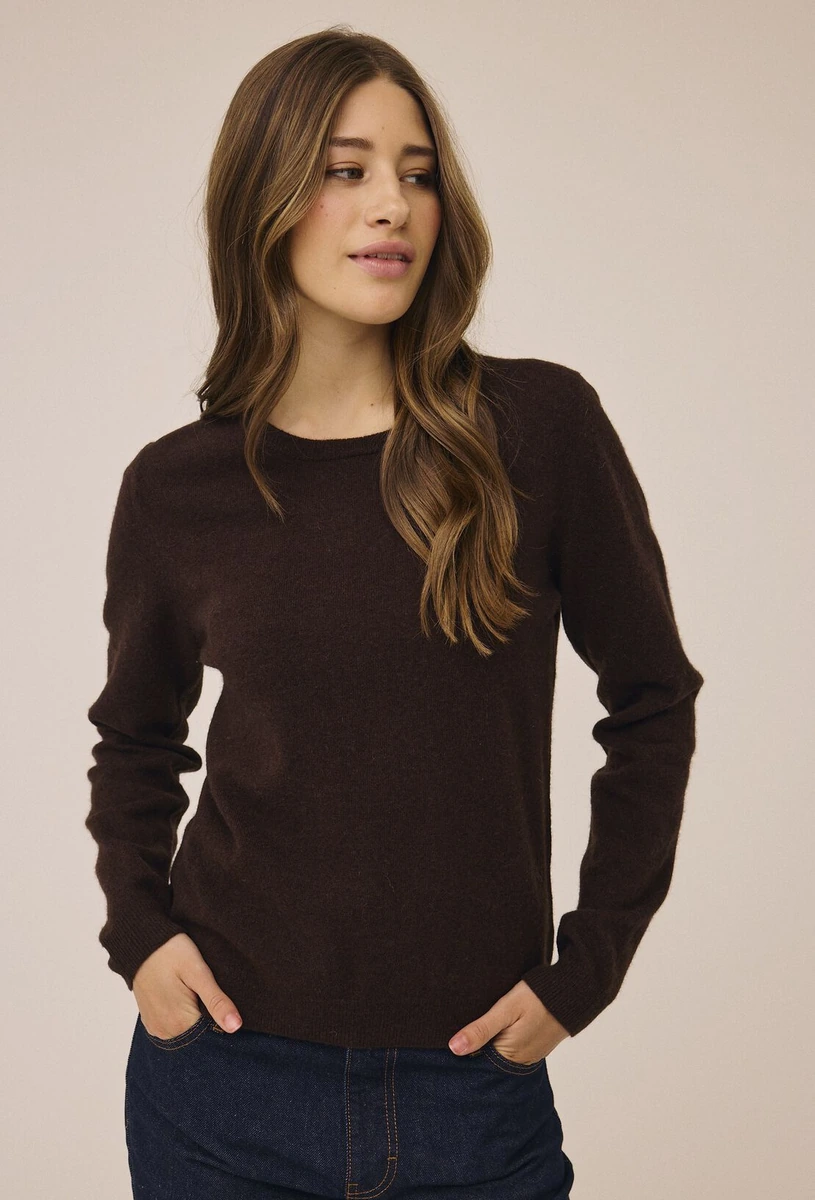 Brun crewneck i 100 procent uld fra Magasin du Nord Collection