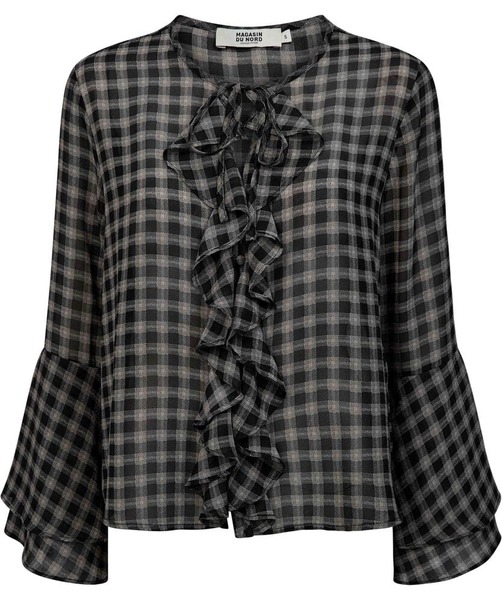 Sortternet bluse med flæsedetaljer fra Magasin du Nord Collection