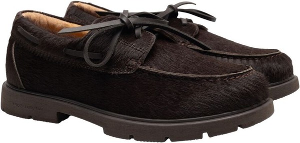 Chokoladebrun cowhair-loafer med profileret sål fra Woden