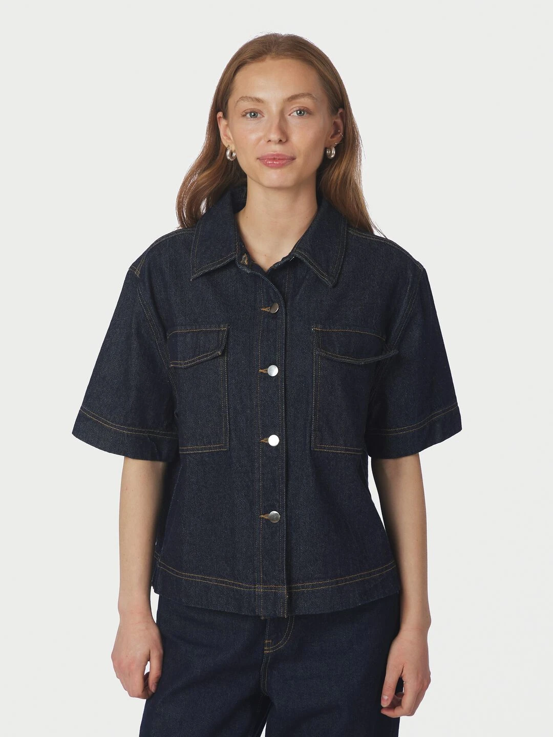 Neo Noir Tiki Denim Shirt i mørkeblå denim