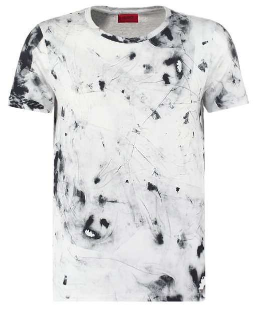 Et superminimalistisk outfit i sort og hvid