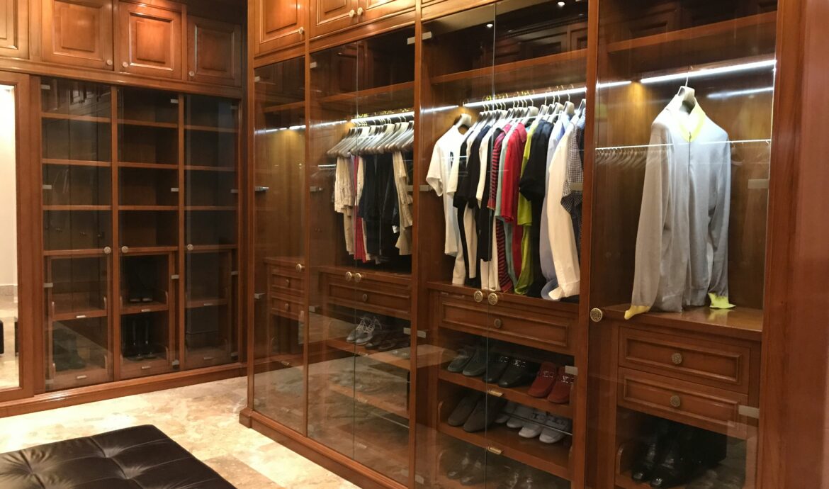 Guide til den perfekte basisgarderobe