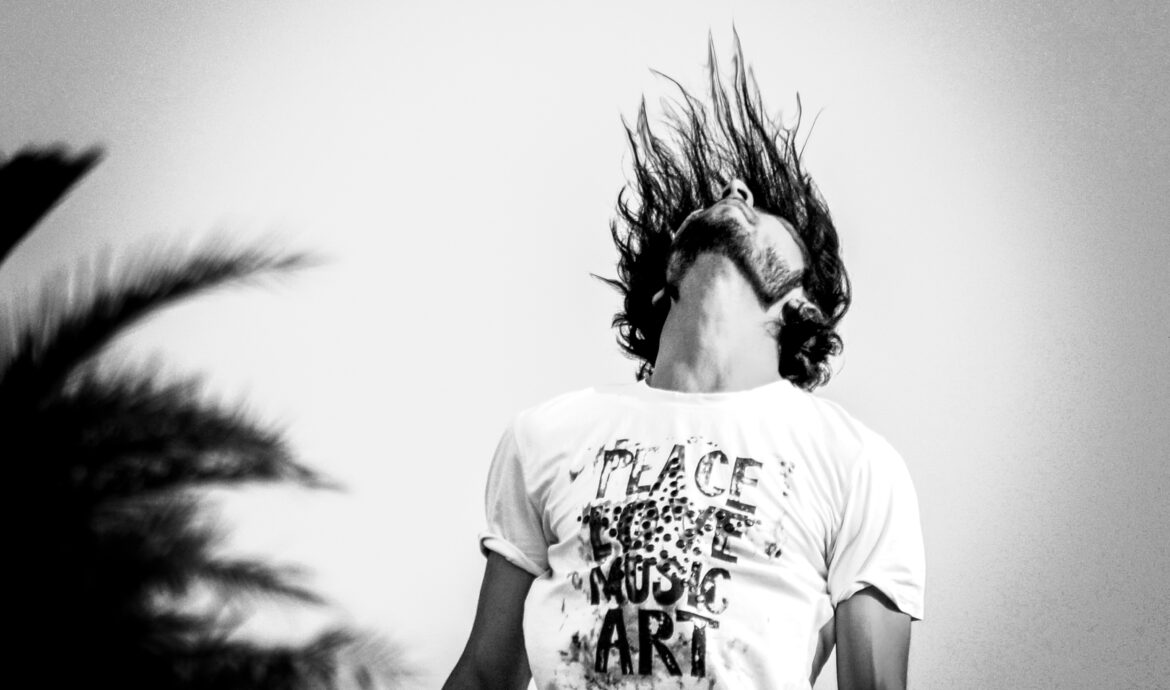 13 karismatiske t-shirt til en stilet sommer