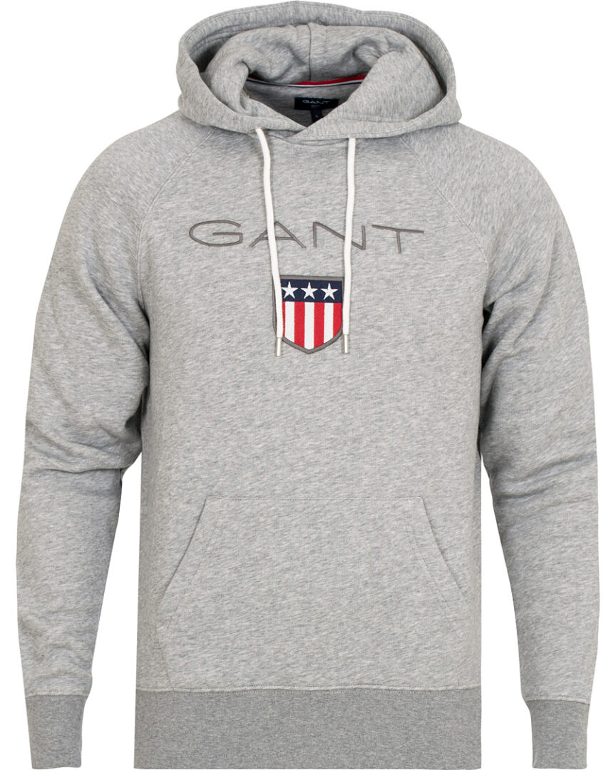 grå hættetrøje mænd