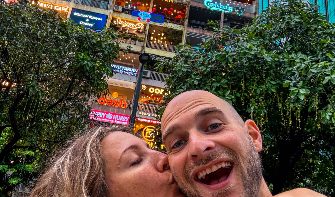 Saigon Vietnam: 100 Ting du SKAL Opleve i Verdens Vildeste By