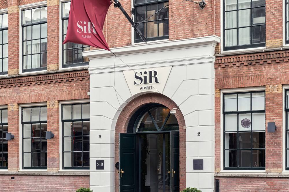 Sir Albert, Amsterdam