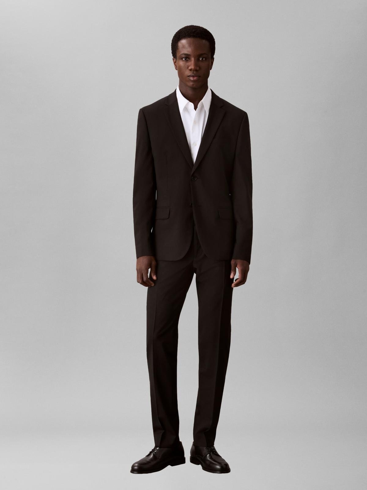 Calvin Klein - Wool Blend Slim Blazer