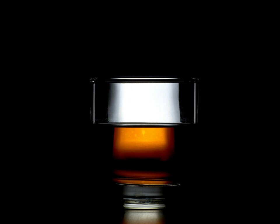 Whisky glas med amber lys