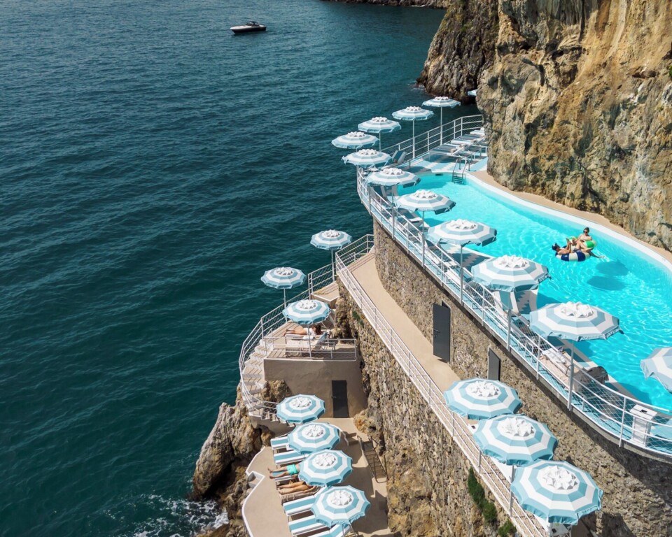 Klippepool hos Hotel Miramalfi i Amalfi på Amalfikysten