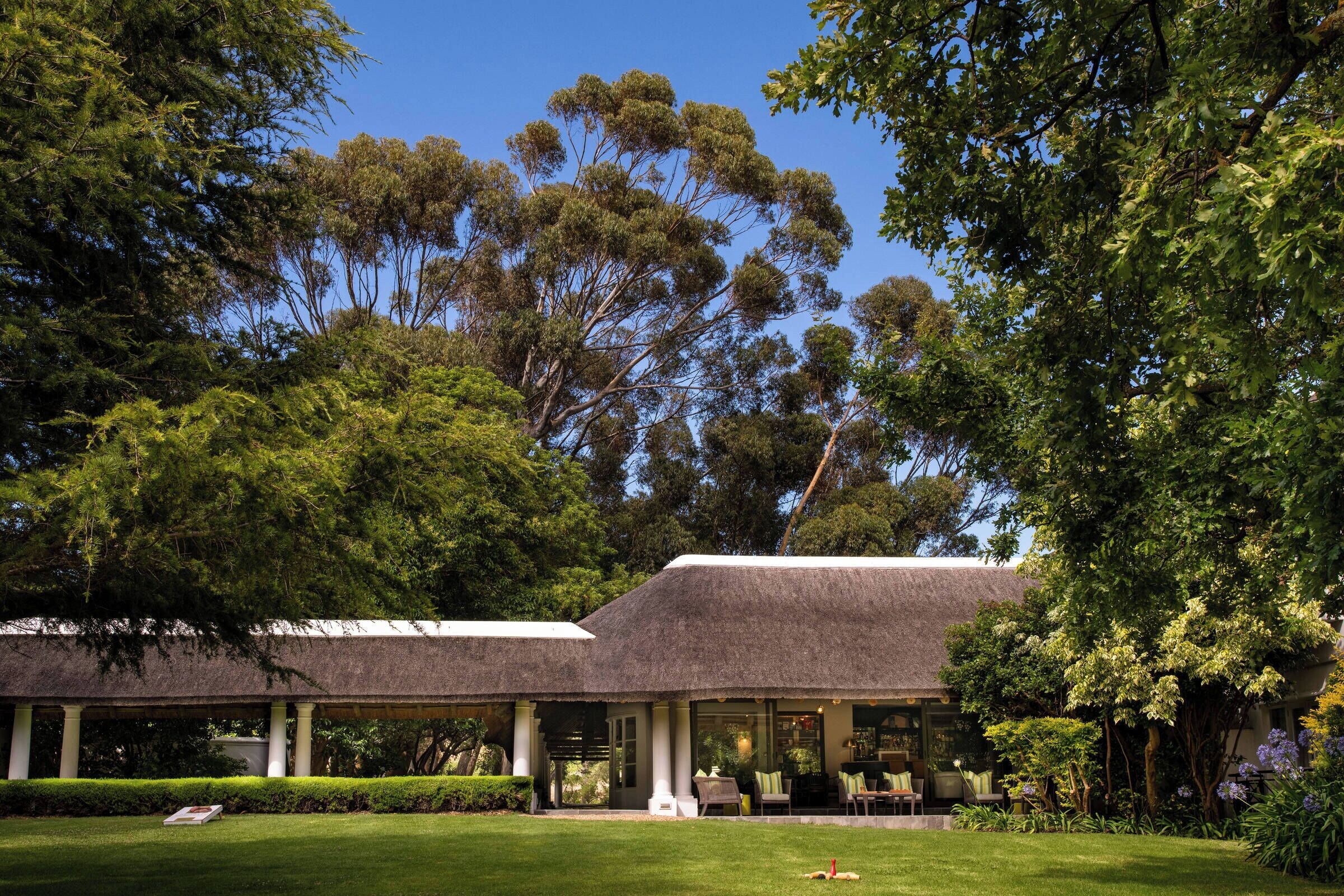 Mont Rochelle Hotel & Vineyard med have og bjergkulisse i Franschhoek