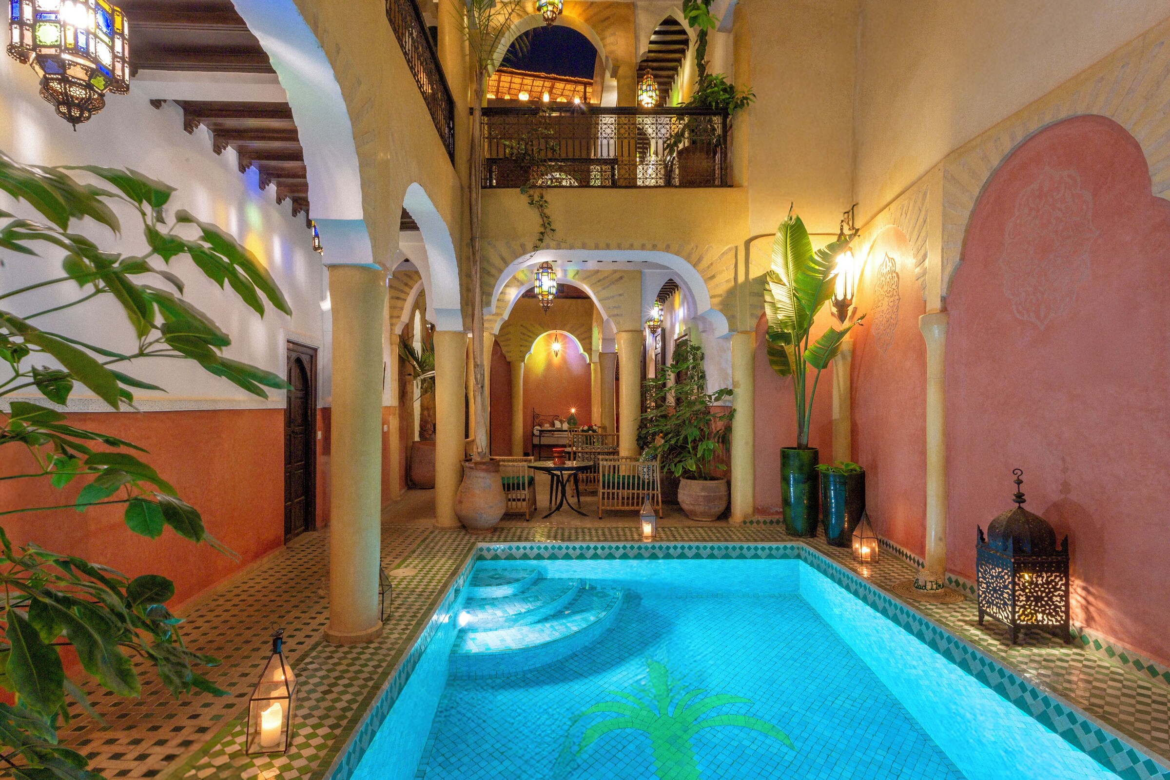Indendørs pool på Riad Itrane i Marrakech