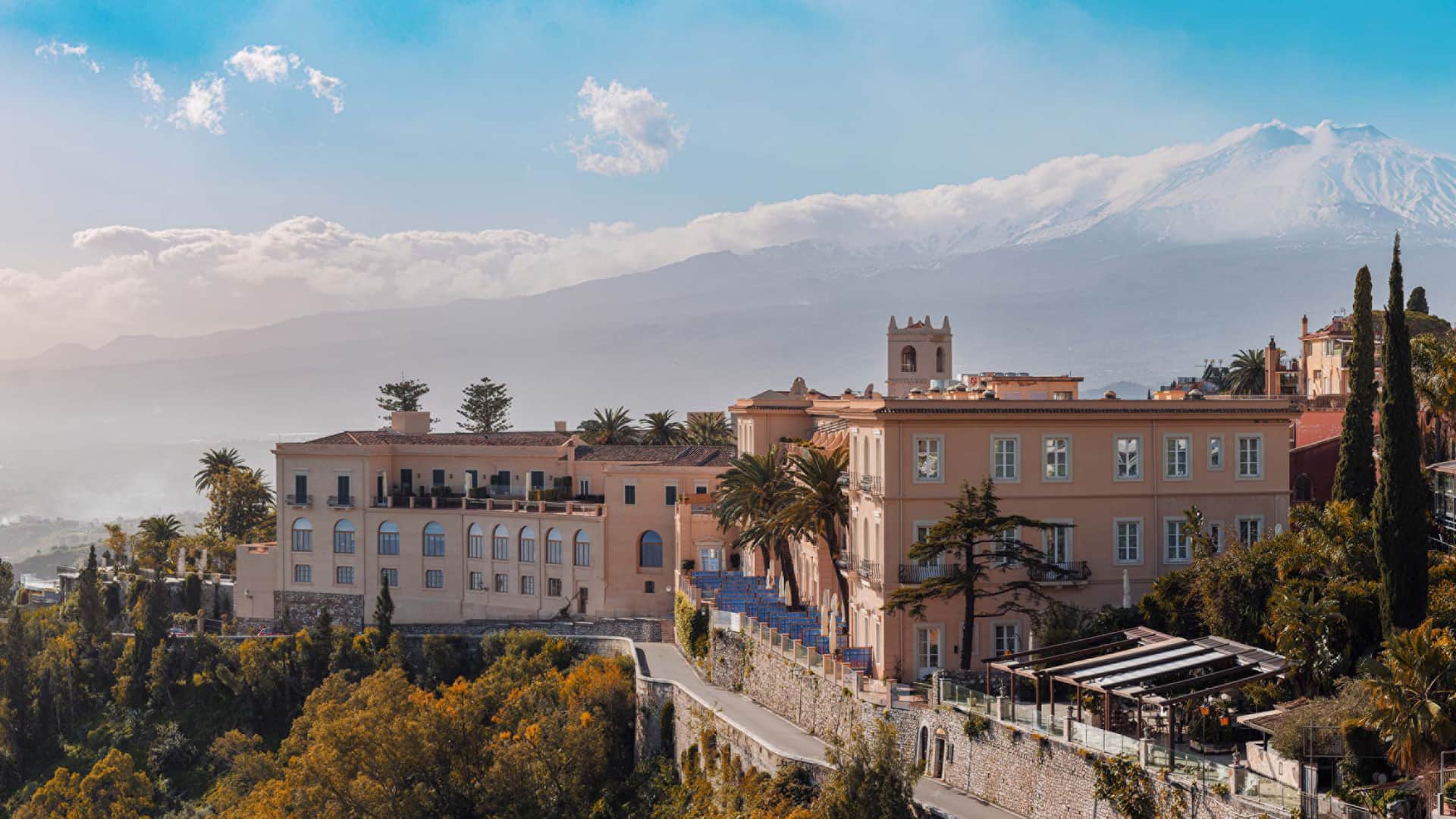 San Domenico Palace i Taormina med udsigt mod Etna og Det Ioniske Hav