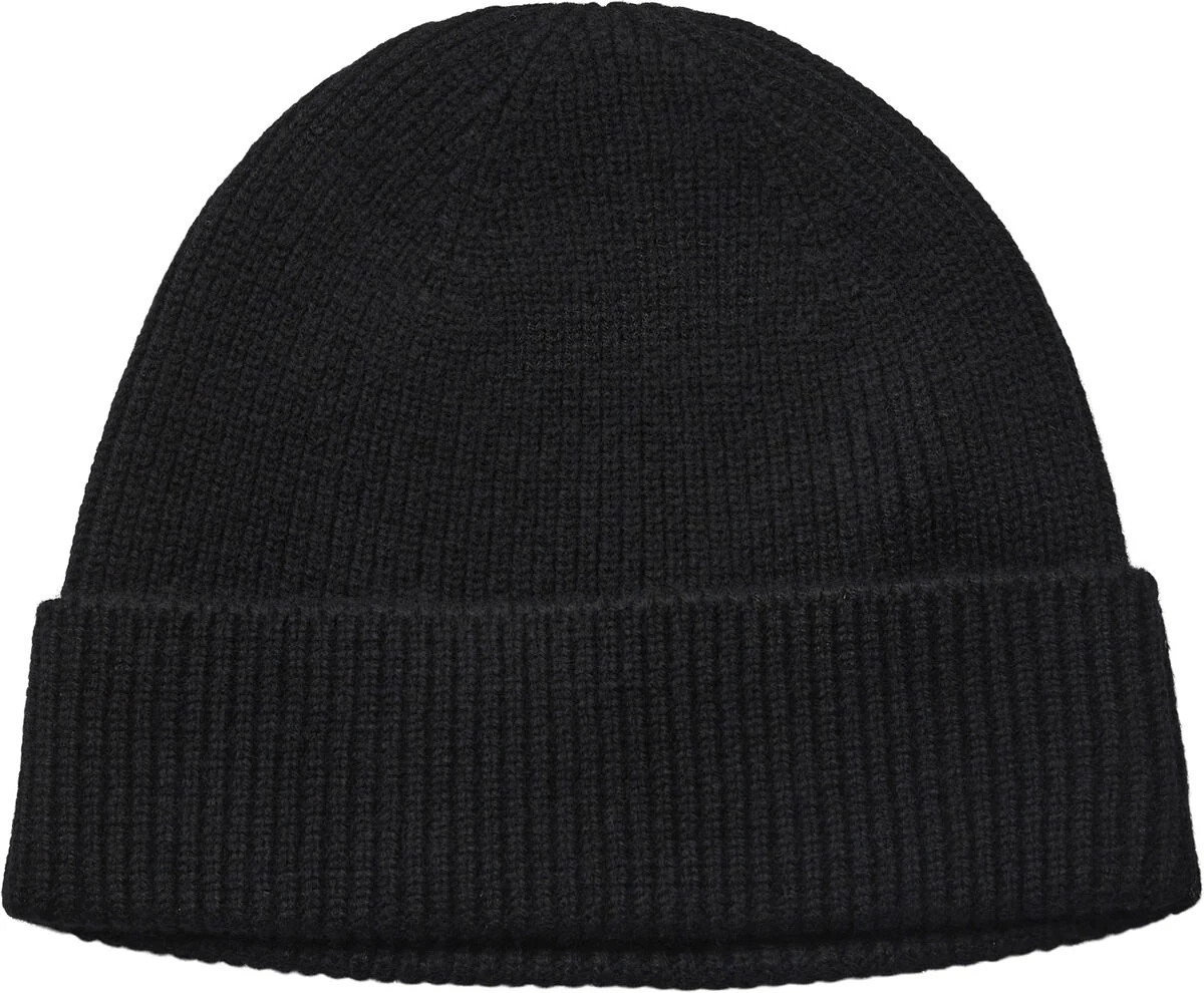 Magasin du Nord Collection Ethan Beanie i sort ribstrik