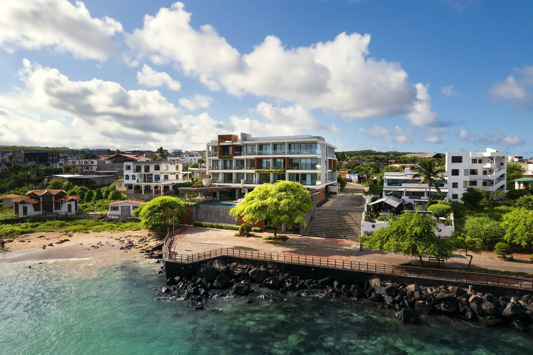 Hotel Indigo Galapagos ved havnefronten på San Cristóbal