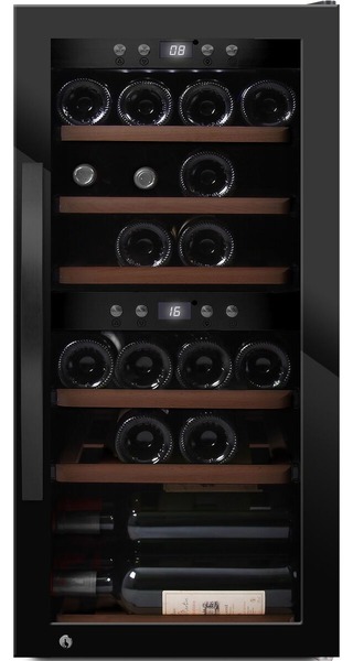 Sort Mquvée WineExpert 24 vinkøleskab med vinflasker på træhylder